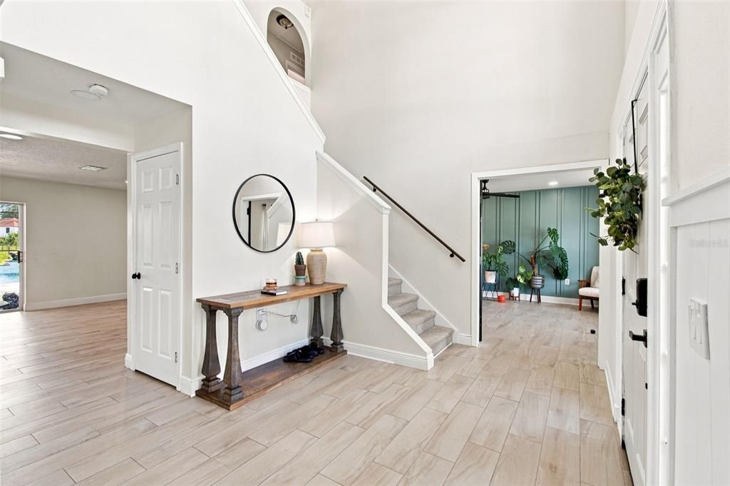 For Sale: $669,998 (5 beds, 2 baths, 2979 Square Feet)