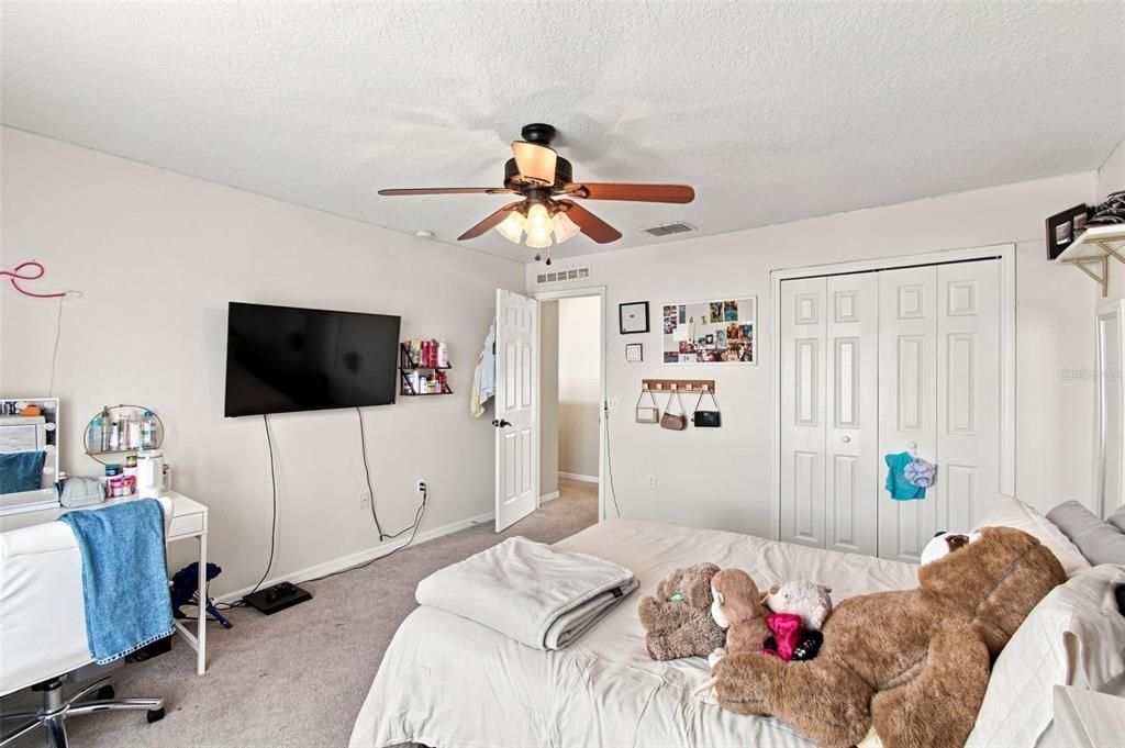 For Sale: $669,998 (5 beds, 2 baths, 2979 Square Feet)