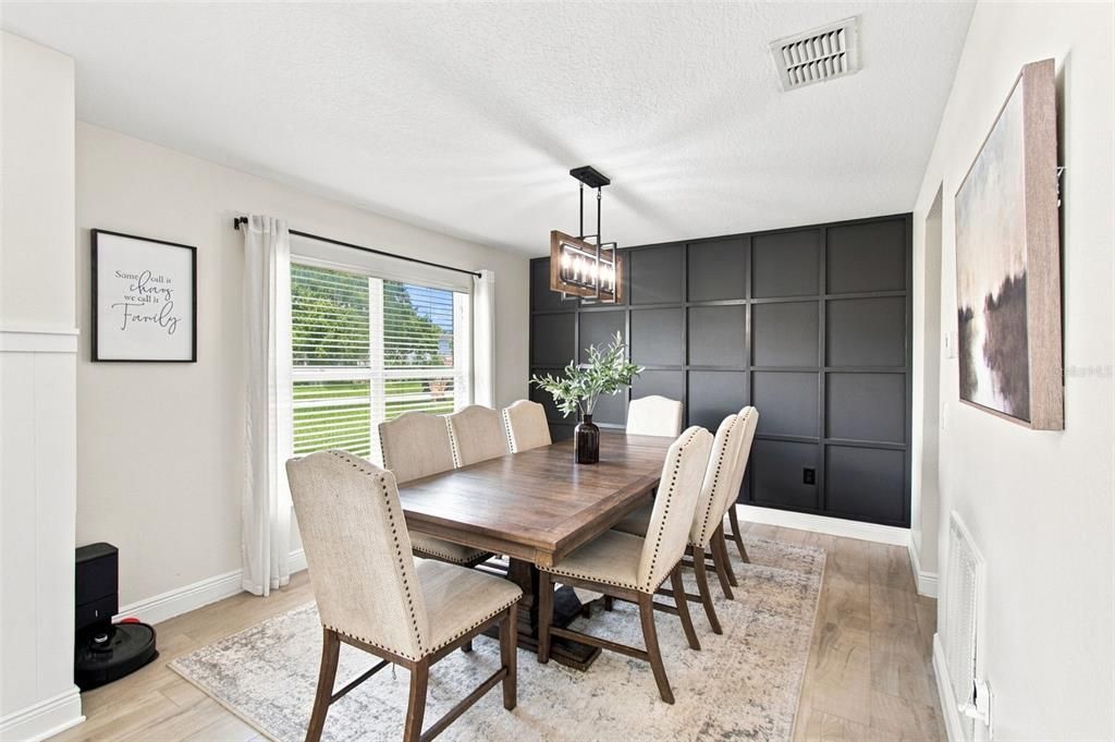 For Sale: $669,998 (5 beds, 2 baths, 2979 Square Feet)