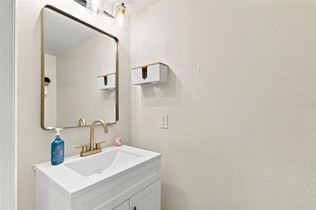 For Sale: $669,998 (5 beds, 2 baths, 2979 Square Feet)