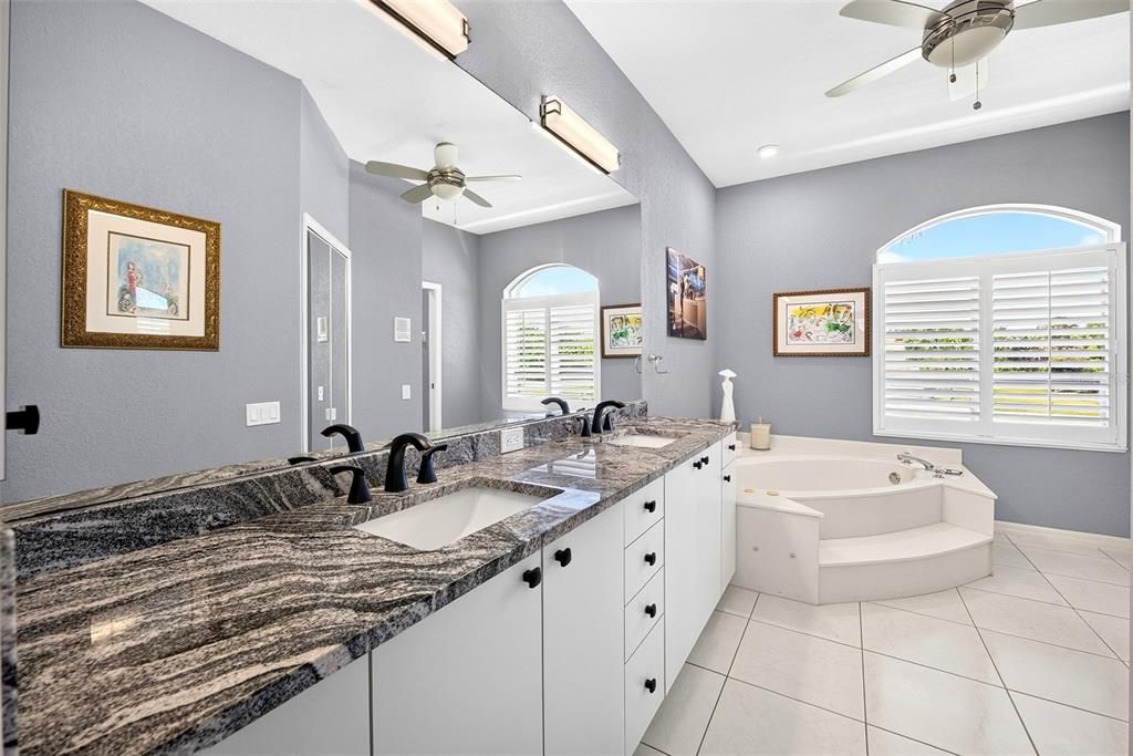 For Sale: $810,000 (3 beds, 2 baths, 2124 Square Feet)
