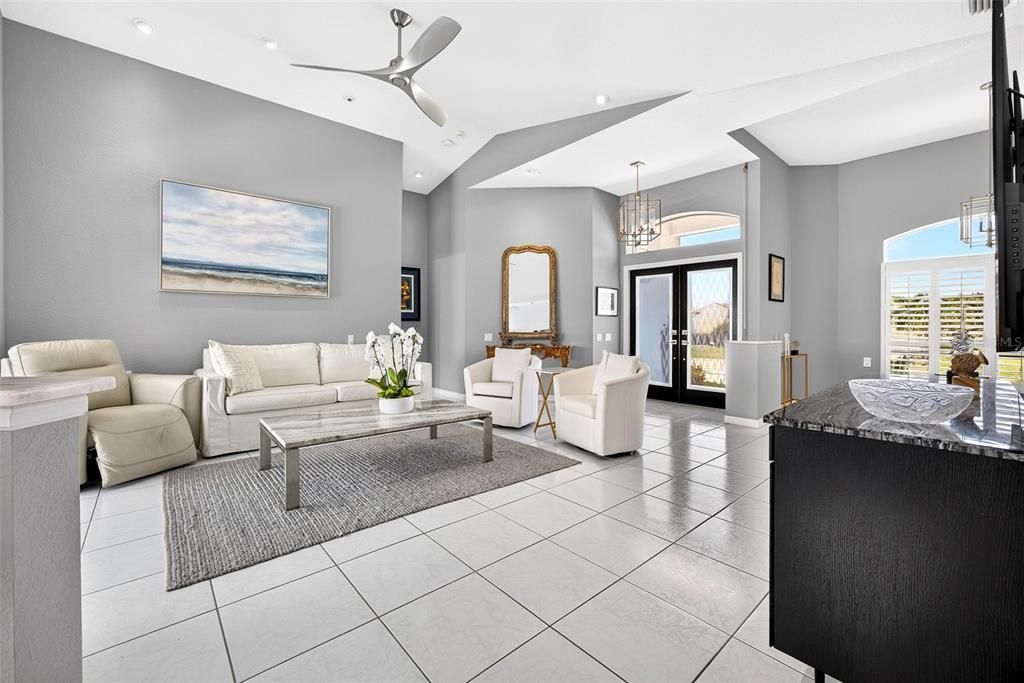 For Sale: $810,000 (3 beds, 2 baths, 2124 Square Feet)