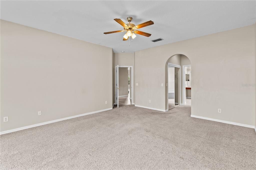For Sale: $549,000 (4 beds, 3 baths, 3342 Square Feet)