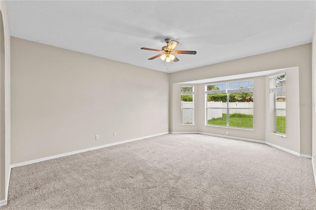 For Sale: $549,000 (4 beds, 3 baths, 3342 Square Feet)