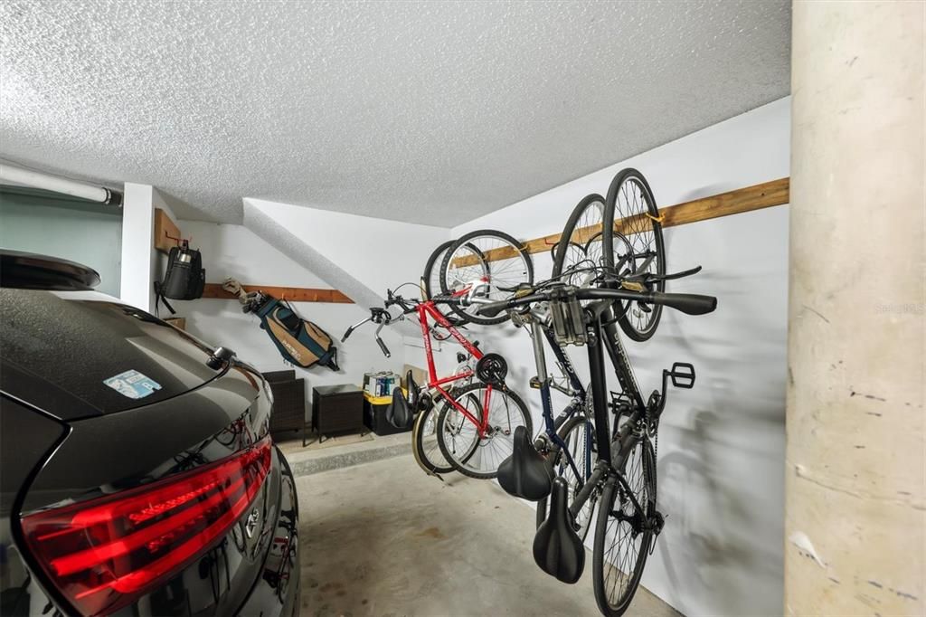 For Sale: $824,000 (2 beds, 2 baths, 1352 Square Feet)