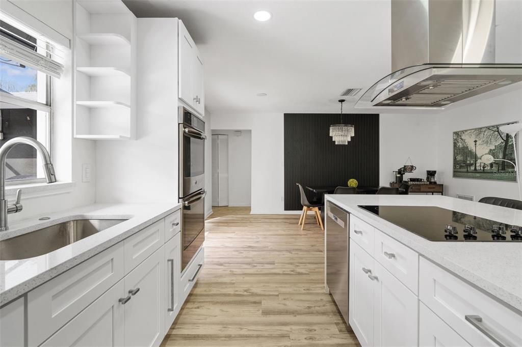 En Venta: $685,000 (3 camas, 2 baños, 1439 Pies cuadrados)