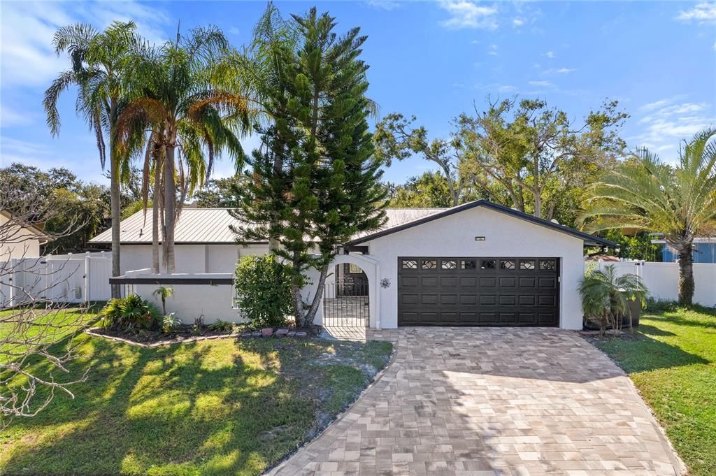 En Venta: $685,000 (3 camas, 2 baños, 1439 Pies cuadrados)
