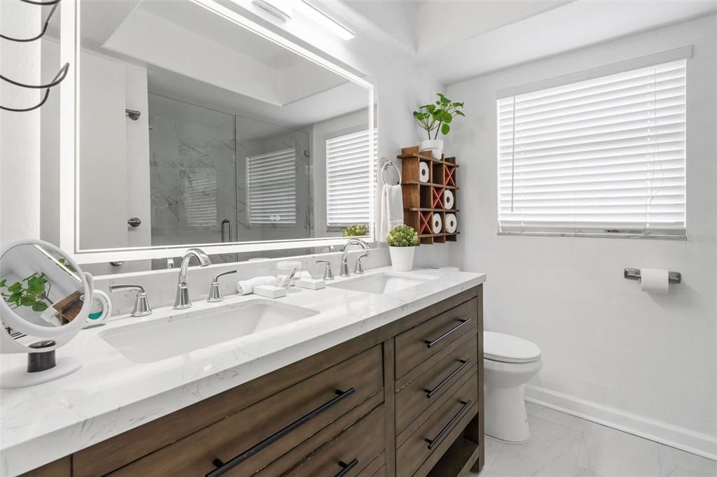 En Venta: $685,000 (3 camas, 2 baños, 1439 Pies cuadrados)