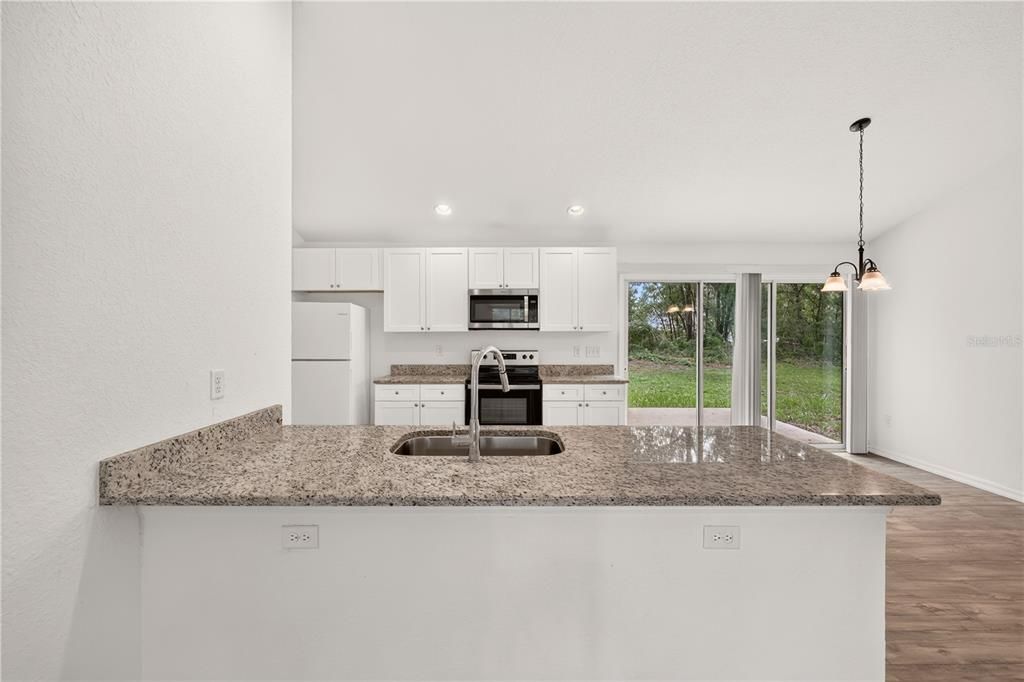 En Venta: $209,000 (3 camas, 2 baños, 1251 Pies cuadrados)