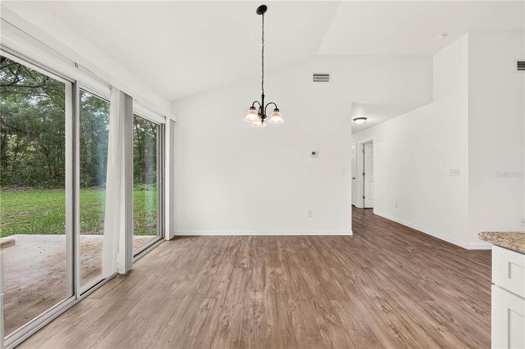 En Venta: $209,000 (3 camas, 2 baños, 1251 Pies cuadrados)