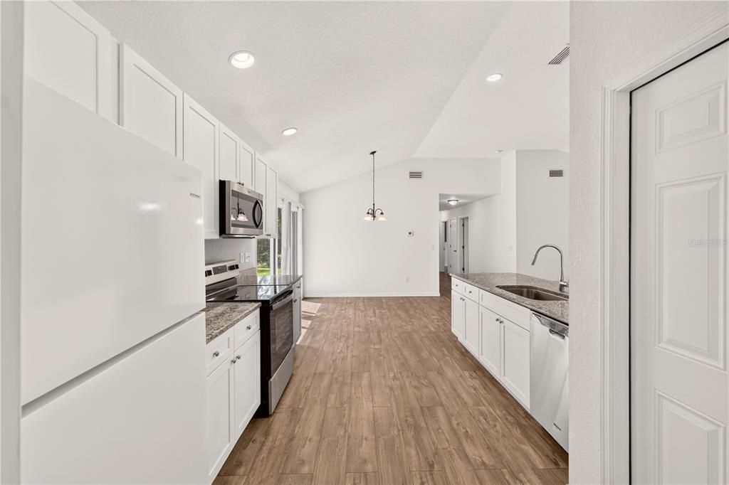 En Venta: $209,000 (3 camas, 2 baños, 1251 Pies cuadrados)
