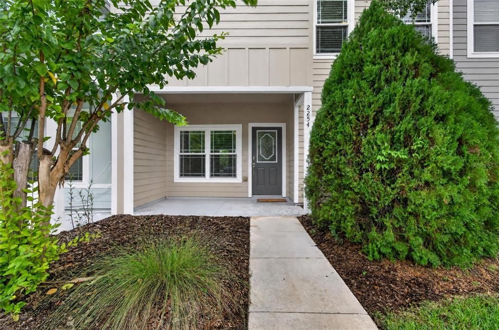 For Sale: $279,900 (3 beds, 2 baths, 1582 Square Feet)