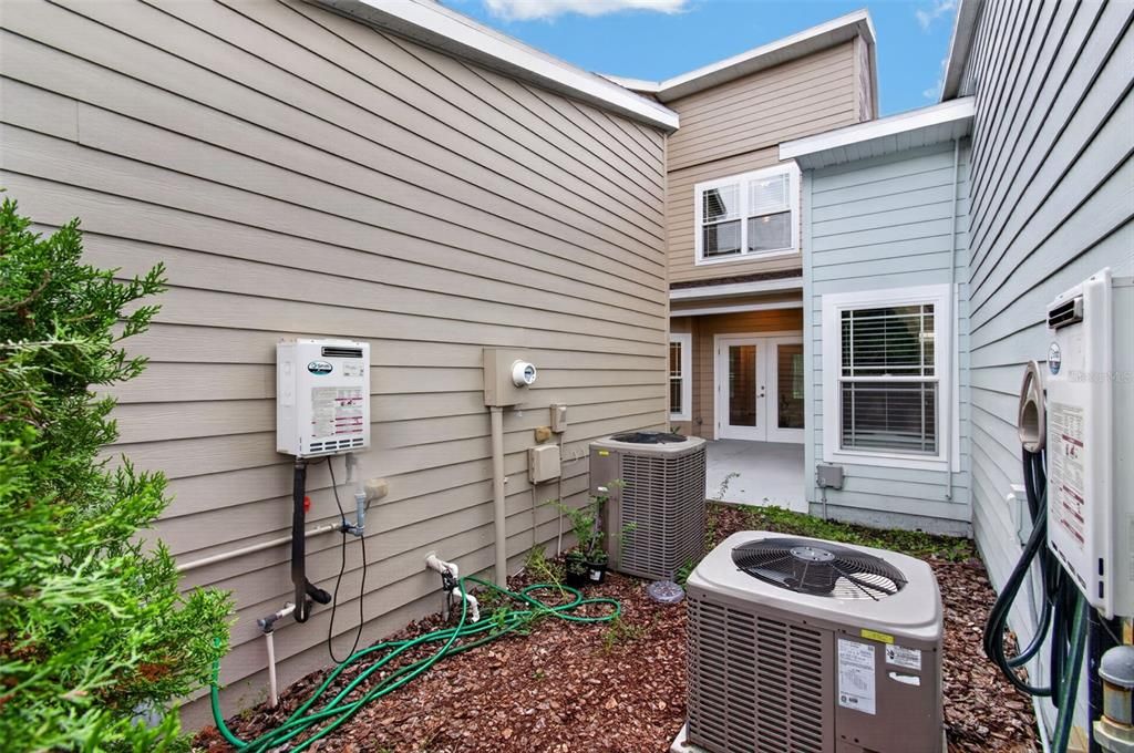 For Sale: $279,900 (3 beds, 2 baths, 1582 Square Feet)