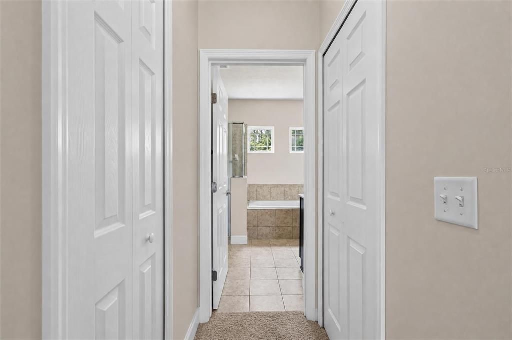 For Sale: $279,900 (3 beds, 2 baths, 1582 Square Feet)