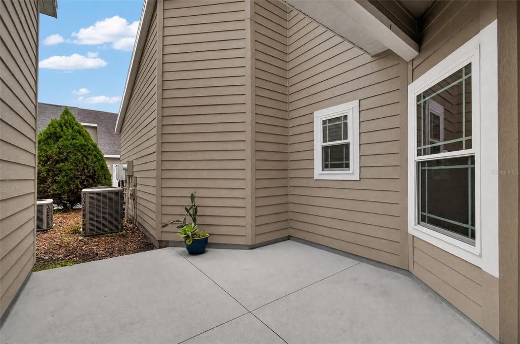 For Sale: $279,900 (3 beds, 2 baths, 1582 Square Feet)