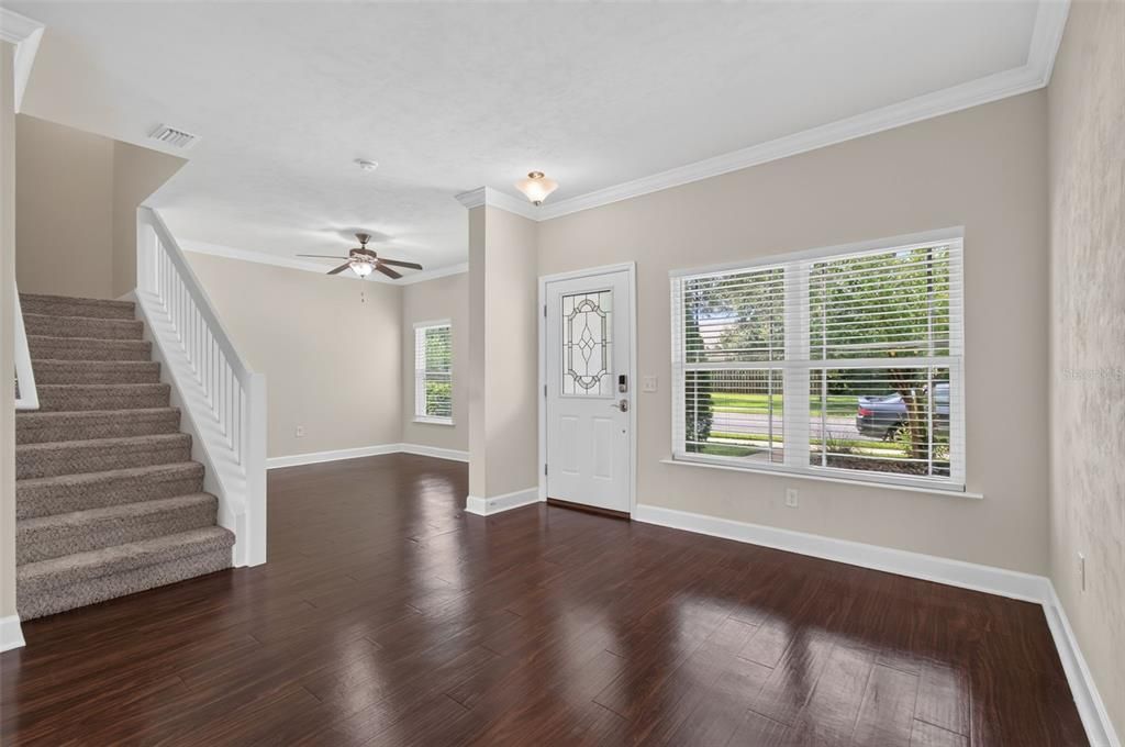 For Sale: $279,900 (3 beds, 2 baths, 1582 Square Feet)