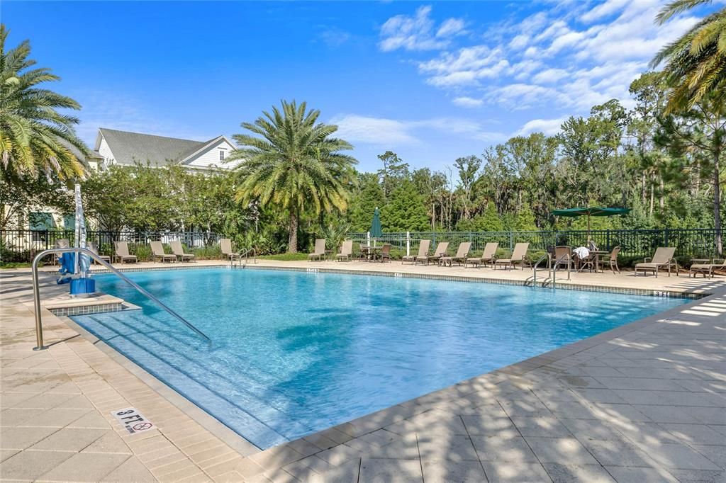En Venta: $740,000 (4 camas, 2 baños, 2199 Pies cuadrados)