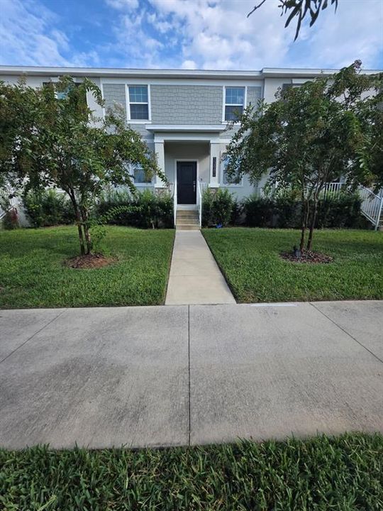 For Rent: $2,590 (3 beds, 2 baths, 1518 Square Feet)