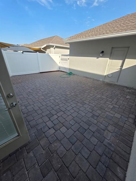 For Rent: $2,590 (3 beds, 2 baths, 1518 Square Feet)