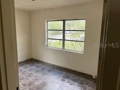 For Rent: $1,095 (2 beds, 1 baths, 644 Square Feet)