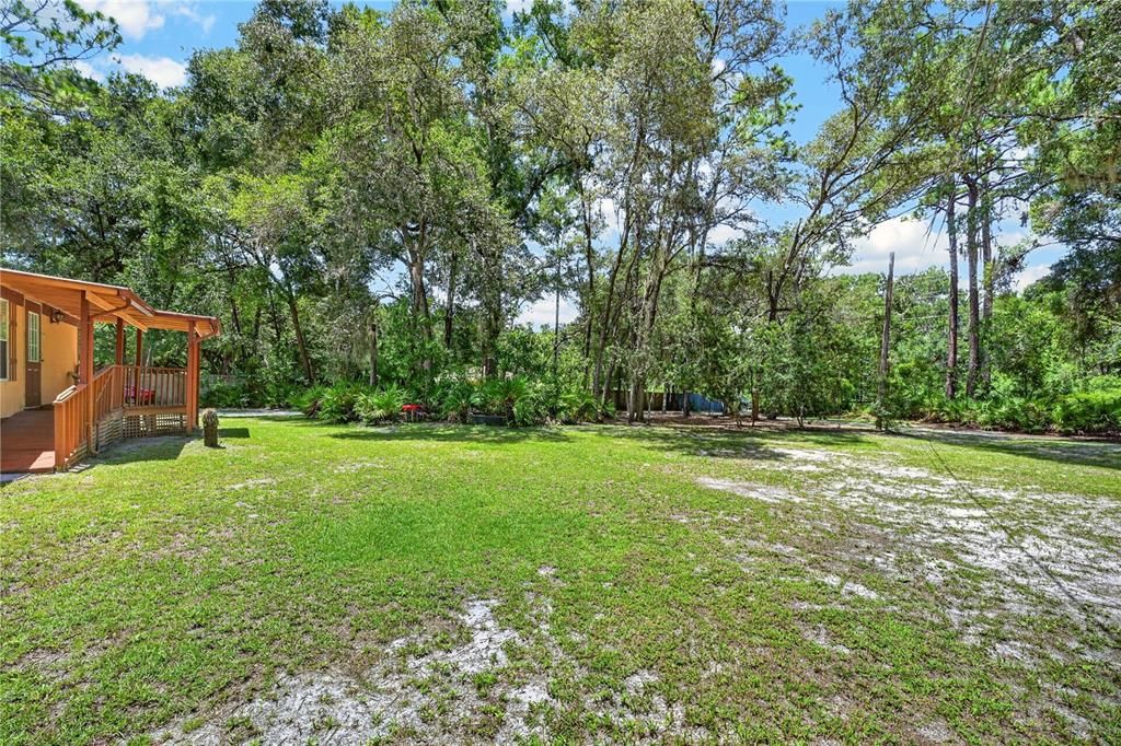 For Sale: $275,000 (5 beds, 3 baths, 1728 Square Feet)