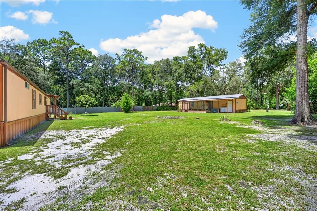 For Sale: $275,000 (5 beds, 3 baths, 1728 Square Feet)