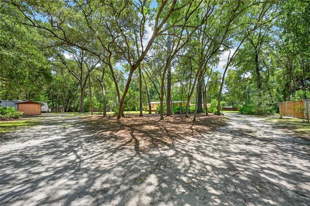 For Sale: $275,000 (5 beds, 3 baths, 1728 Square Feet)