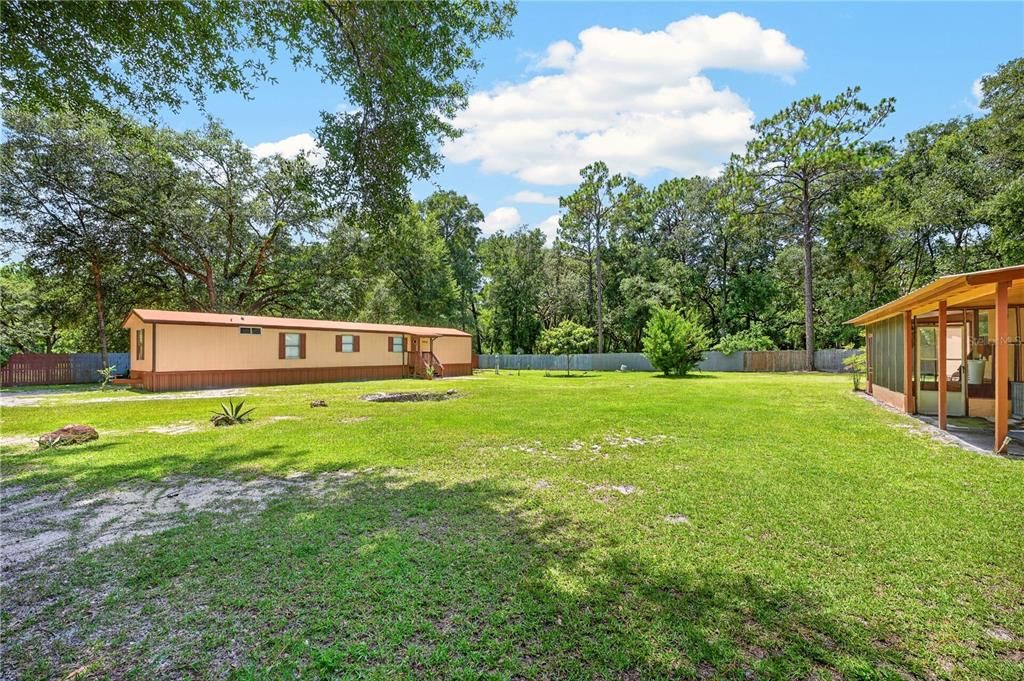 For Sale: $275,000 (5 beds, 3 baths, 1728 Square Feet)