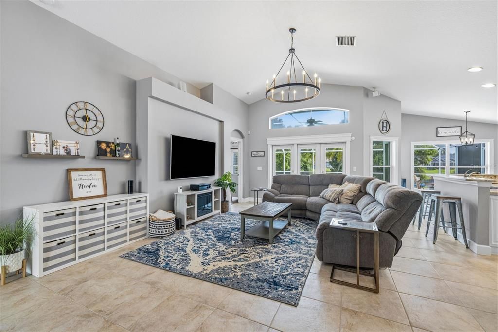 For Sale: $695,000 (4 beds, 3 baths, 1810 Square Feet)
