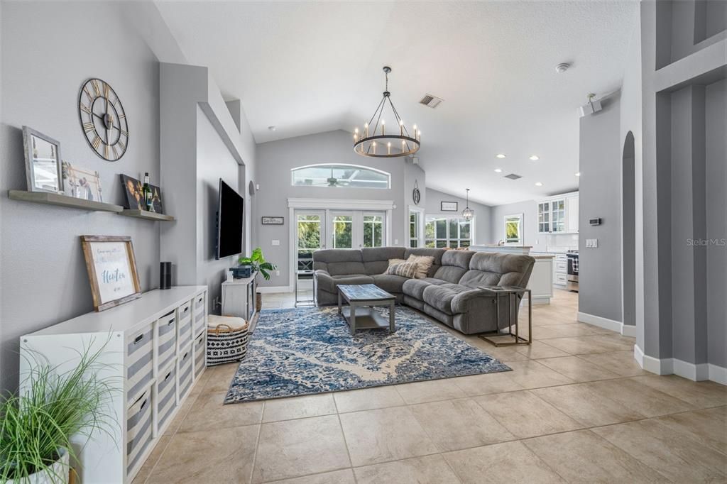 For Sale: $695,000 (4 beds, 3 baths, 1810 Square Feet)