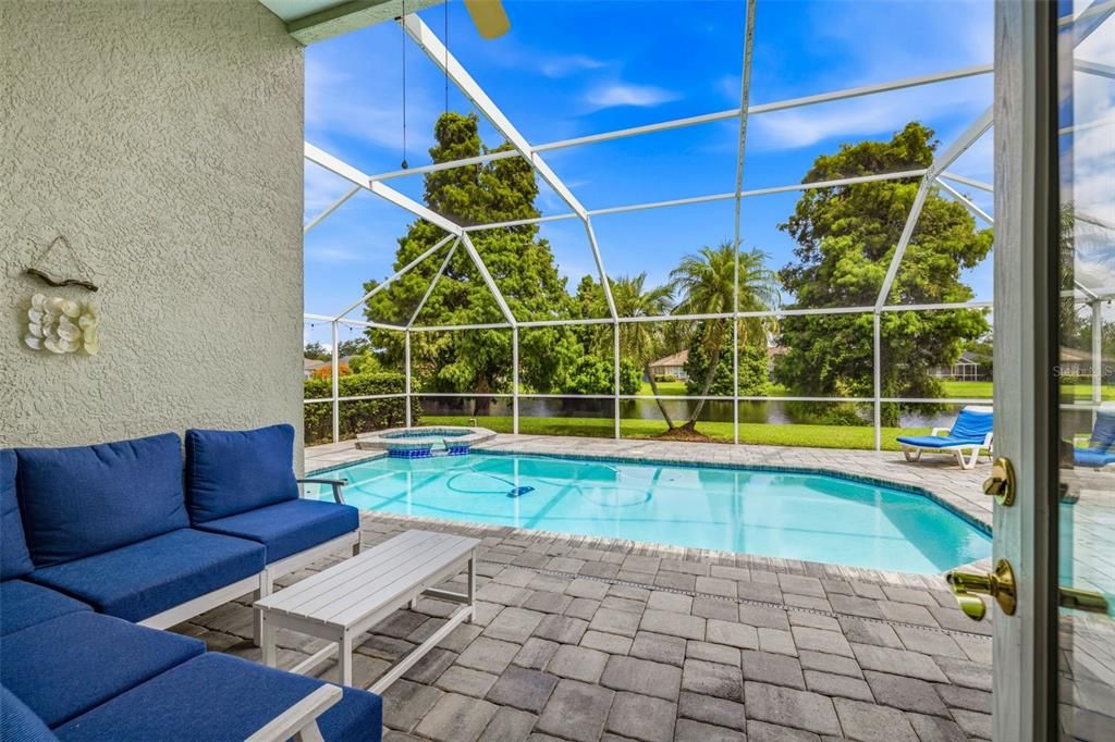 For Sale: $695,000 (4 beds, 3 baths, 1810 Square Feet)