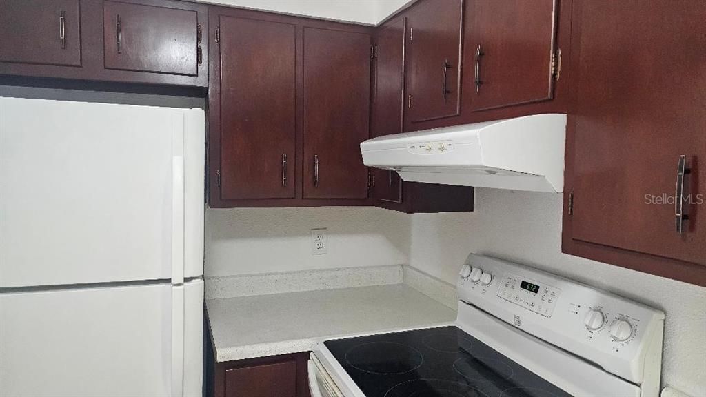 For Rent: $1,850 (1 beds, 1 baths, 645 Square Feet)