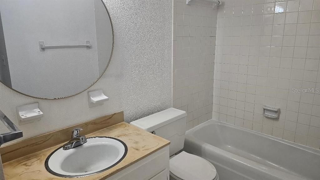 For Rent: $1,850 (1 beds, 1 baths, 645 Square Feet)