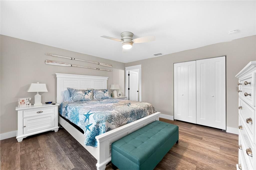 For Sale: $204,000 (2 beds, 2 baths, 960 Square Feet)
