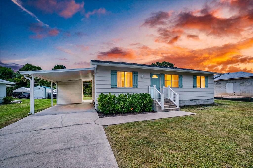 For Sale: $204,000 (2 beds, 2 baths, 960 Square Feet)