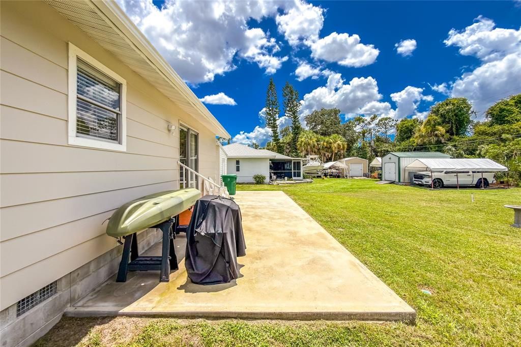For Sale: $204,000 (2 beds, 2 baths, 960 Square Feet)