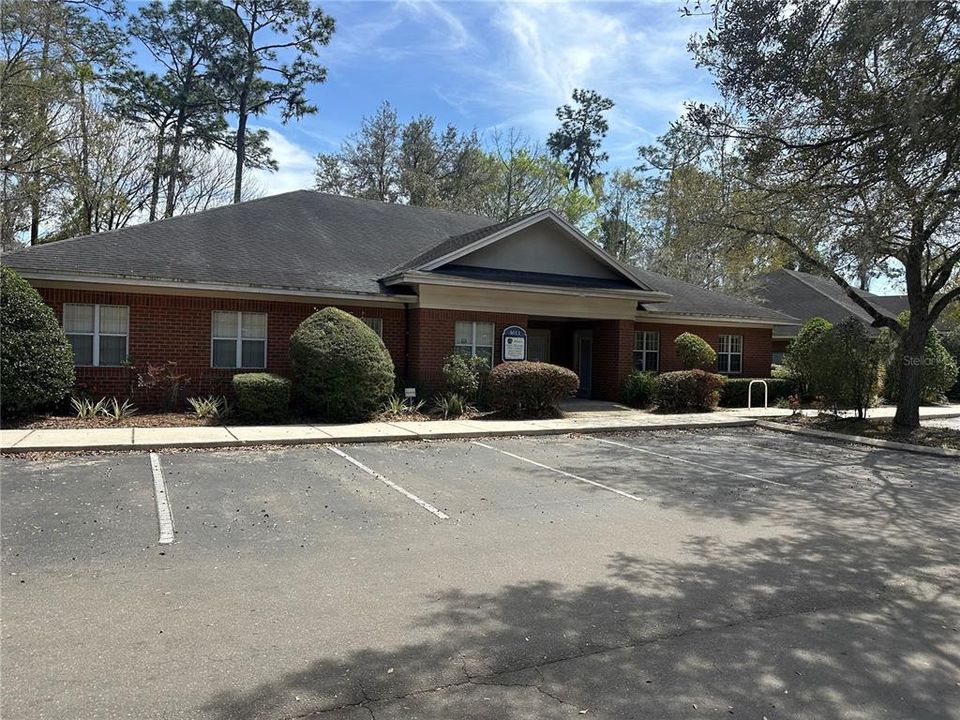 For Sale: $644,700 (0 beds, 0 baths, 3684 Square Feet)