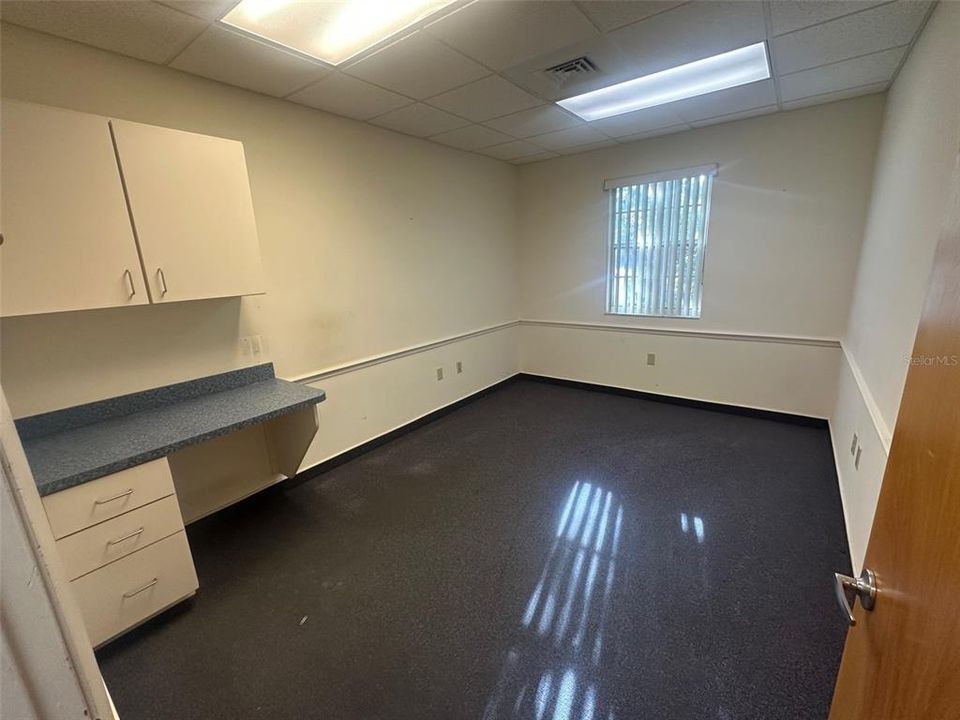 For Sale: $644,700 (0 beds, 0 baths, 3684 Square Feet)