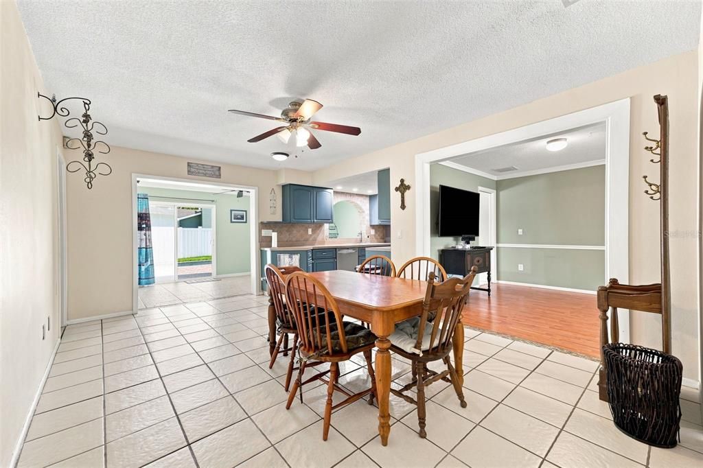 For Sale: $529,900 (3 beds, 2 baths, 1751 Square Feet)