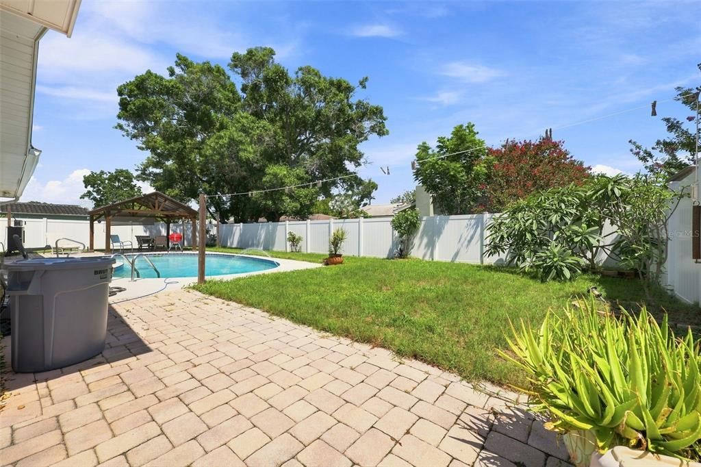 For Sale: $529,900 (3 beds, 2 baths, 1751 Square Feet)