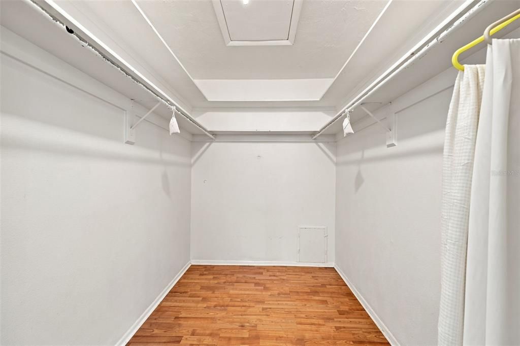 For Sale: $529,900 (3 beds, 2 baths, 1751 Square Feet)