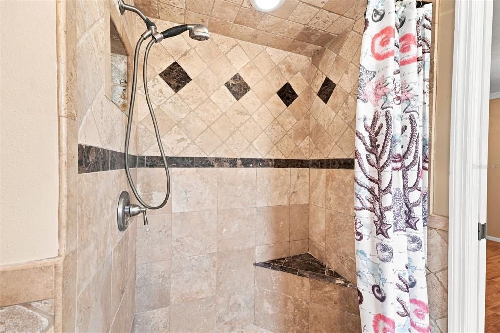For Sale: $529,900 (3 beds, 2 baths, 1751 Square Feet)