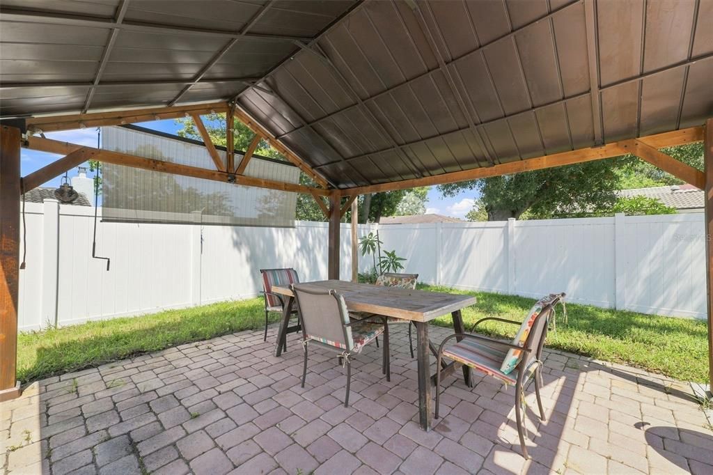 For Sale: $529,900 (3 beds, 2 baths, 1751 Square Feet)