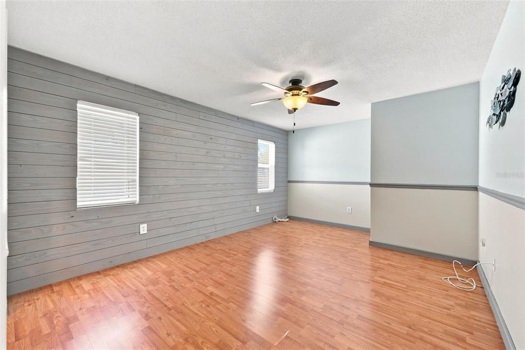 For Sale: $529,900 (3 beds, 2 baths, 1751 Square Feet)