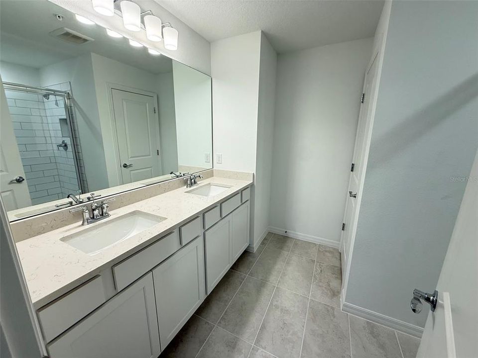 For Rent: $2,550 (3 beds, 2 baths, 1625 Square Feet)