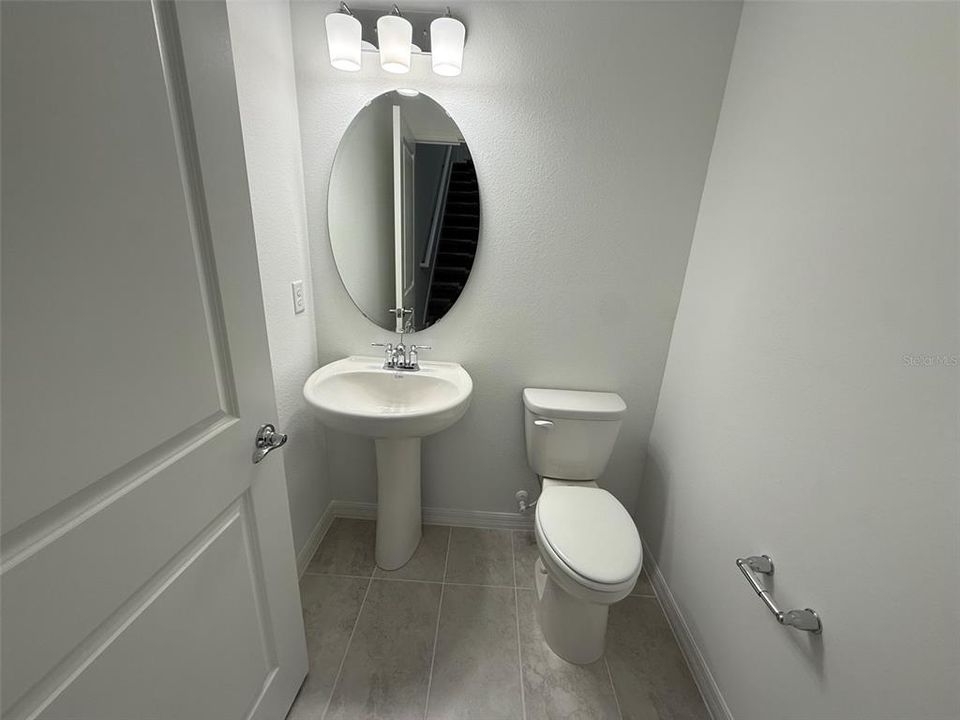 For Rent: $2,550 (3 beds, 2 baths, 1625 Square Feet)