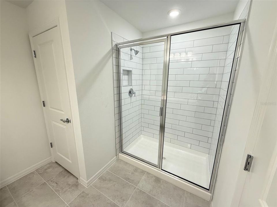 For Rent: $2,550 (3 beds, 2 baths, 1625 Square Feet)