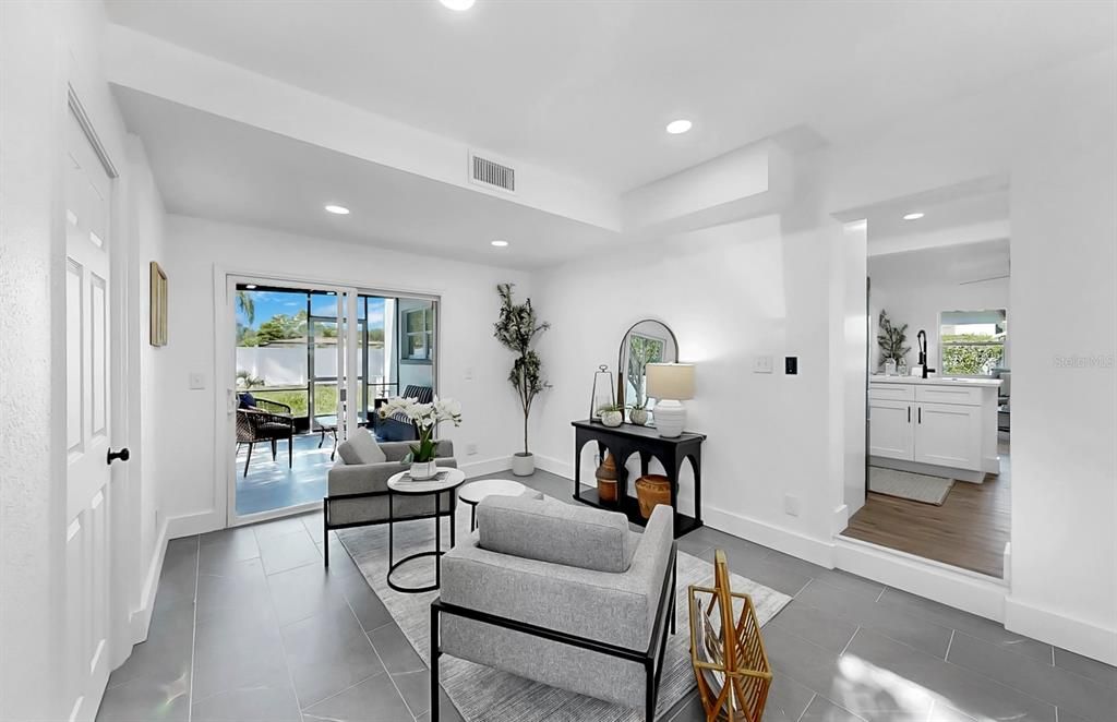 Activo con contrato: $435,000 (3 camas, 2 baños, 1490 Pies cuadrados)