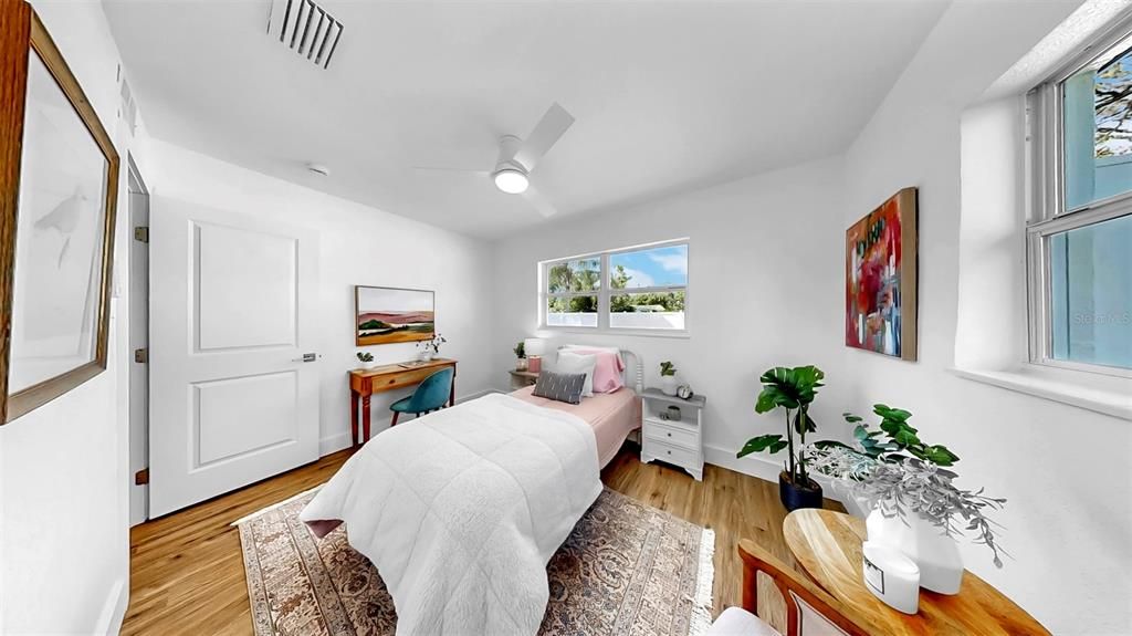 Activo con contrato: $435,000 (3 camas, 2 baños, 1490 Pies cuadrados)