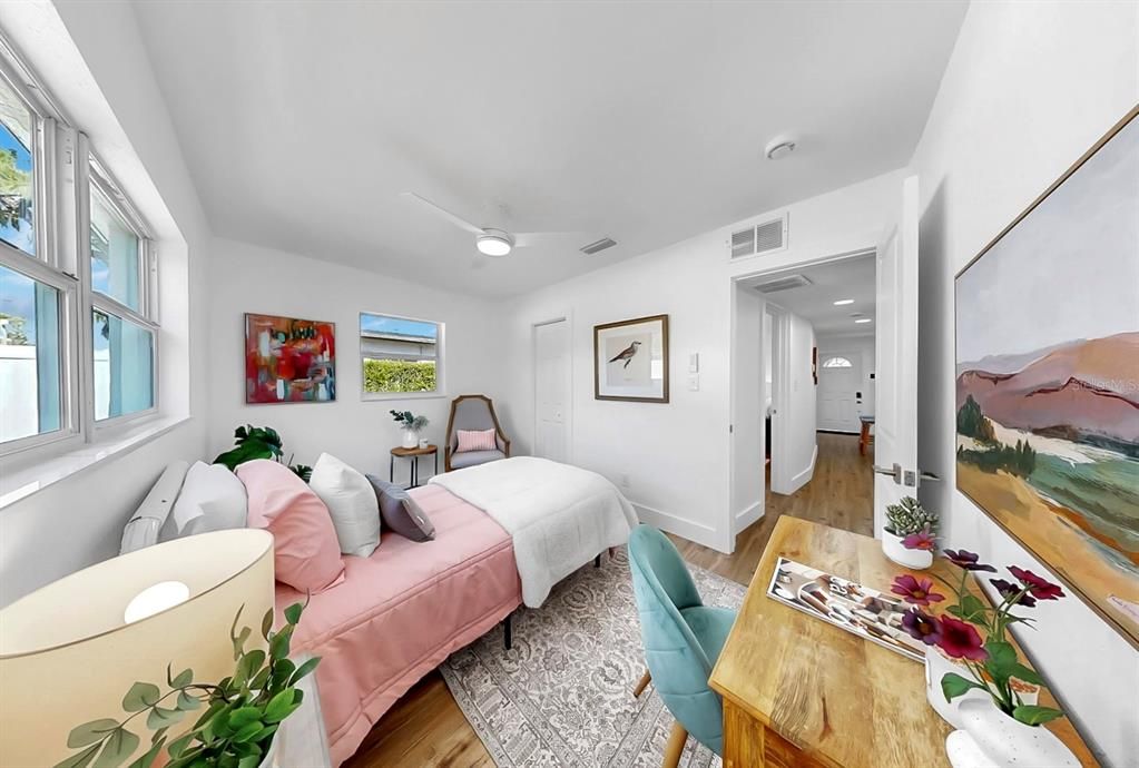 Activo con contrato: $435,000 (3 camas, 2 baños, 1490 Pies cuadrados)
